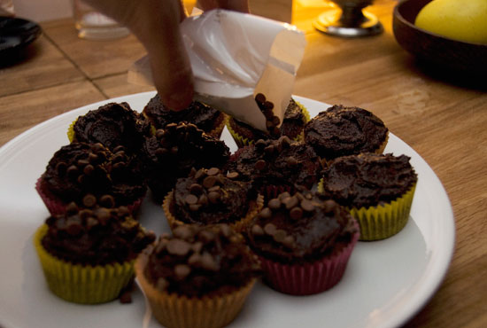 Cupcakes Francine - Ajout des pépites de chocolat
